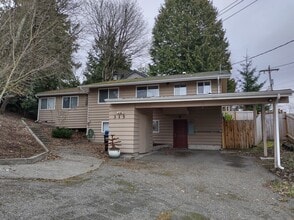 Building Photo - 315 N Greenwood Cir
