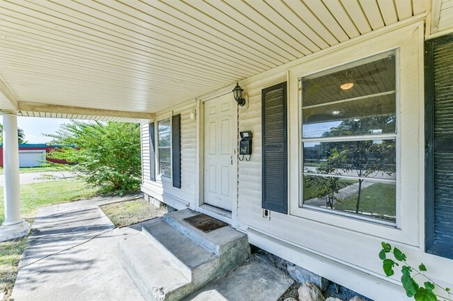 Foto del edificio - 424 S Broadway St