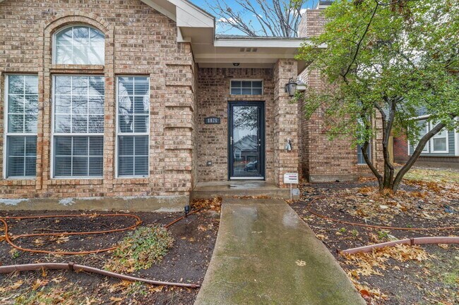 Photo - 8026 Hickory St House