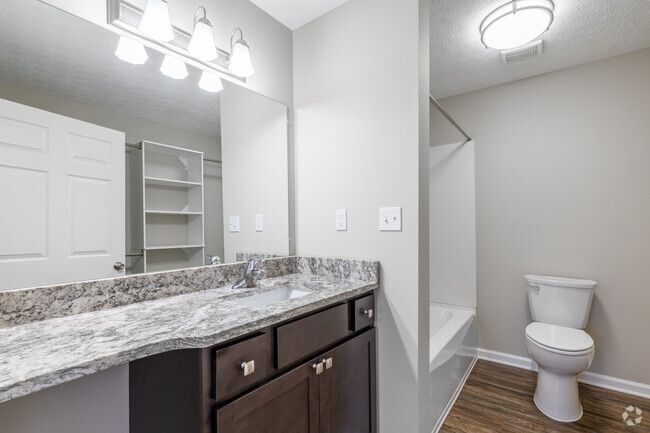 1BR, 1BA - 450SF Bathroom - Tyler Park Apartments