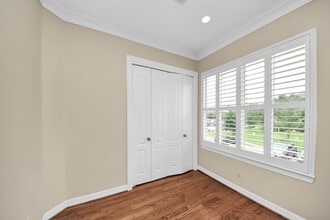 Building Photo - 2930 Brompton Square Dr