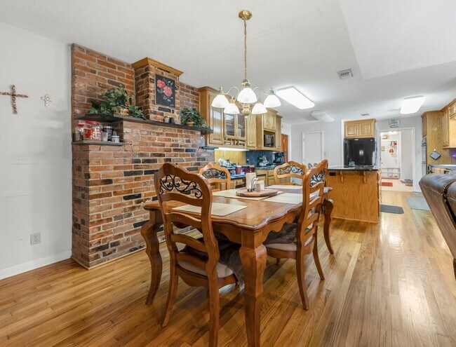 Foto del edificio - 4269 Wilcox Ln