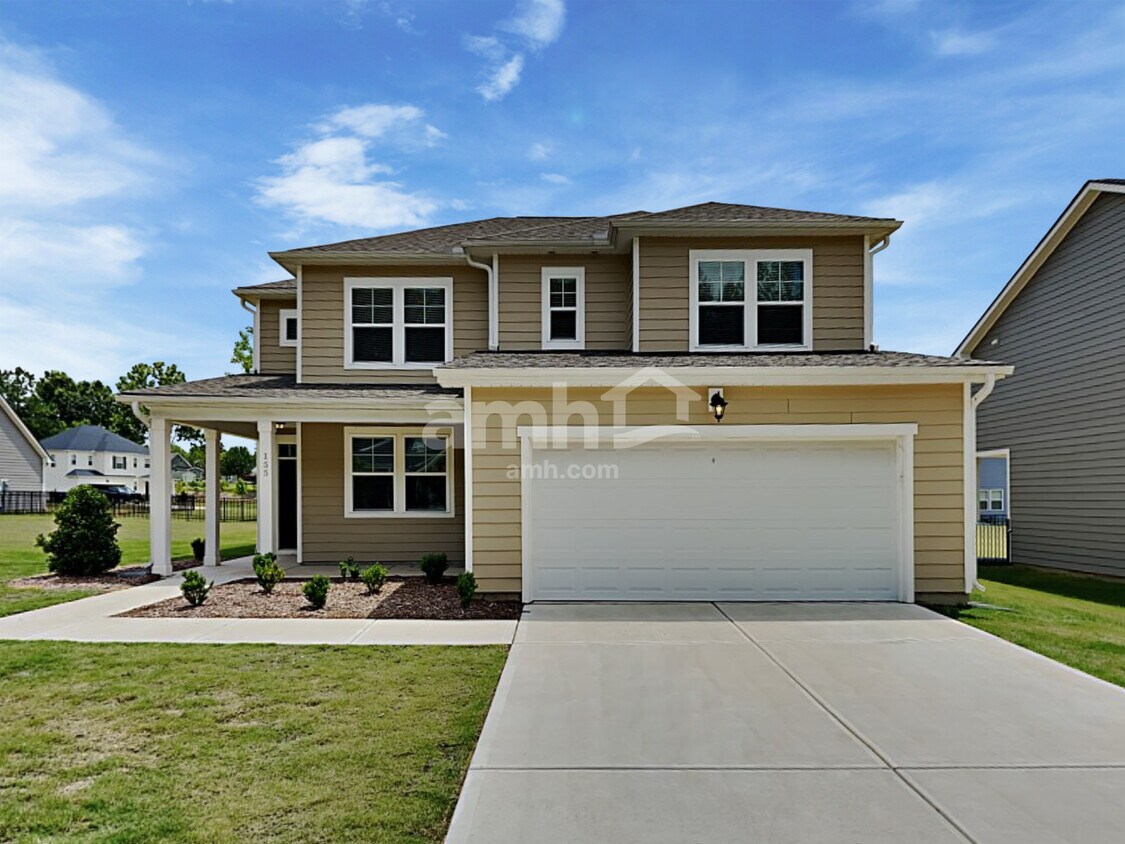 Foto principal - 155 Gregory Dr