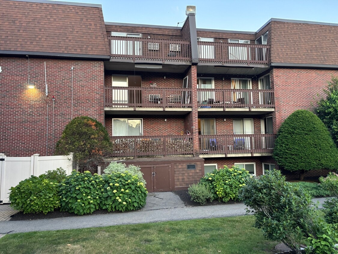 Photo - 144 Kenrick St (Brighton, MA)