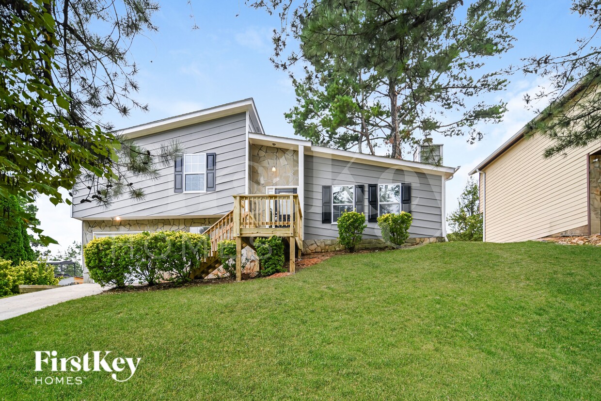 Foto principal - 3782 N Camp Creek Pkwy SW