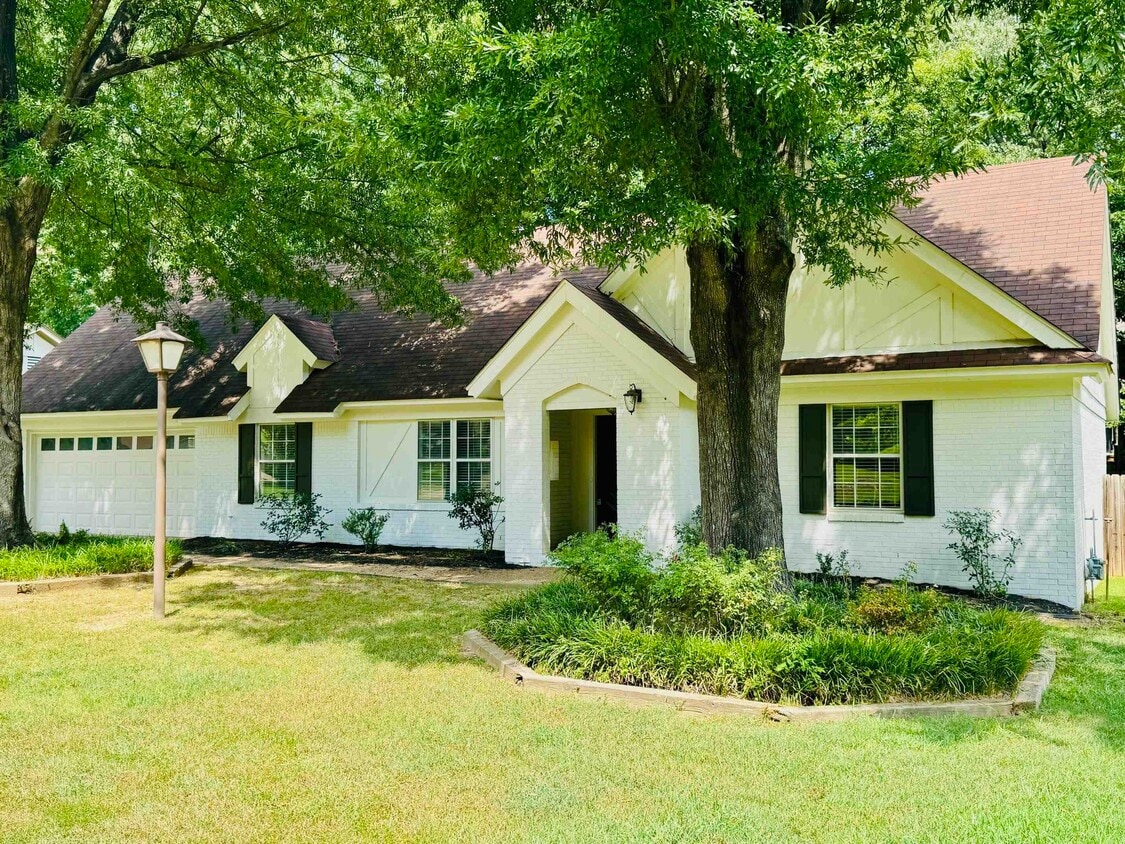 Foto principal - 2212 Howard Rd