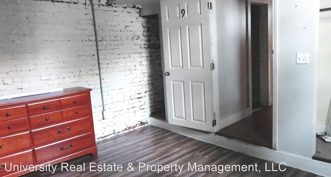 Building Photo - 9 br, 3 bath House - 1405 Forest Avenue