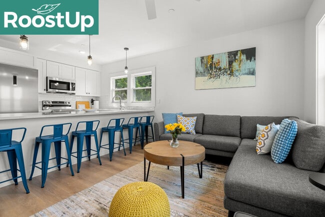 Building Photo - RoostUp Furnished Private Bedroom with Pri...