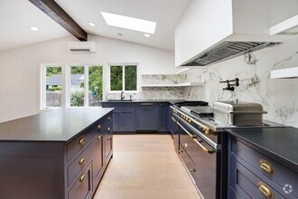 Building Photo - 7044 8th Ave NW