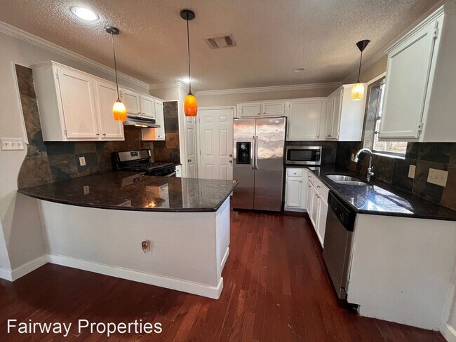 Building Photo - 4 br, 2.5 bath House - 12704 Marimba Trail