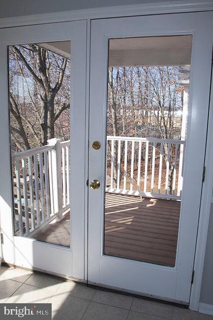 Foto del edificio - 907 Woodbridge Ct