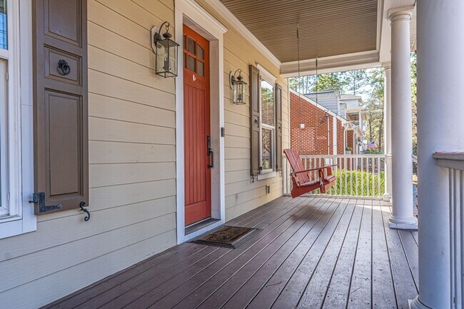 Foto del edificio - 445 N May St