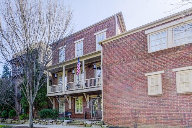 Building Photo - 965 N Ormewood Park Dr