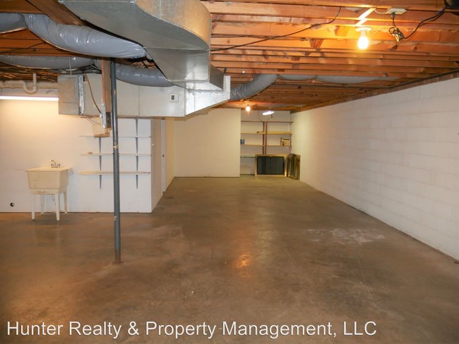 Building Photo - 3 br, 3 bath House - 7097 Idols Road