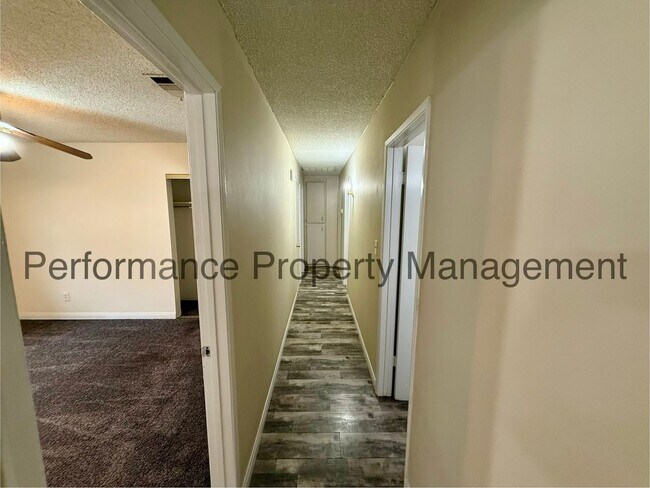 Building Photo - Beautiful 4 Bed/2 Bath SW Bakersfield Home w/ RBP & $0 Deposit Option