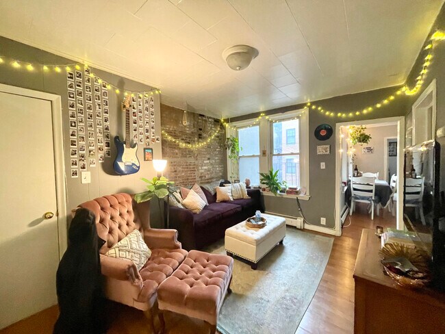 Foto del edificio - 92 Endicott St