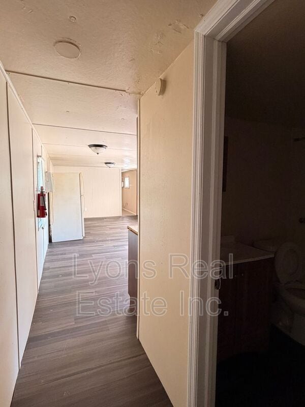 Building Photo - 7972 Breeze Dr