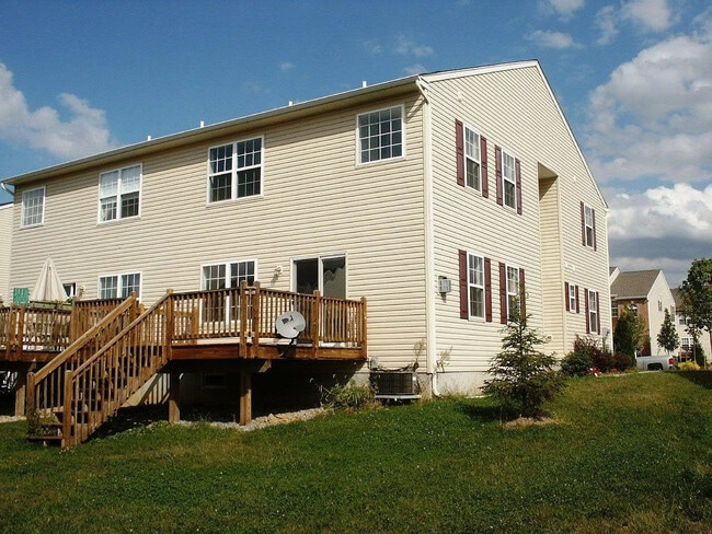 Building Photo - 3728 Knight Dr