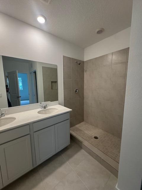 Foto del edificio - 4844 Dillon St