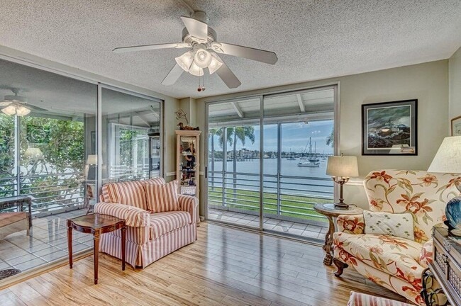 Building Photo - 1071 Sugar Sands Blvd