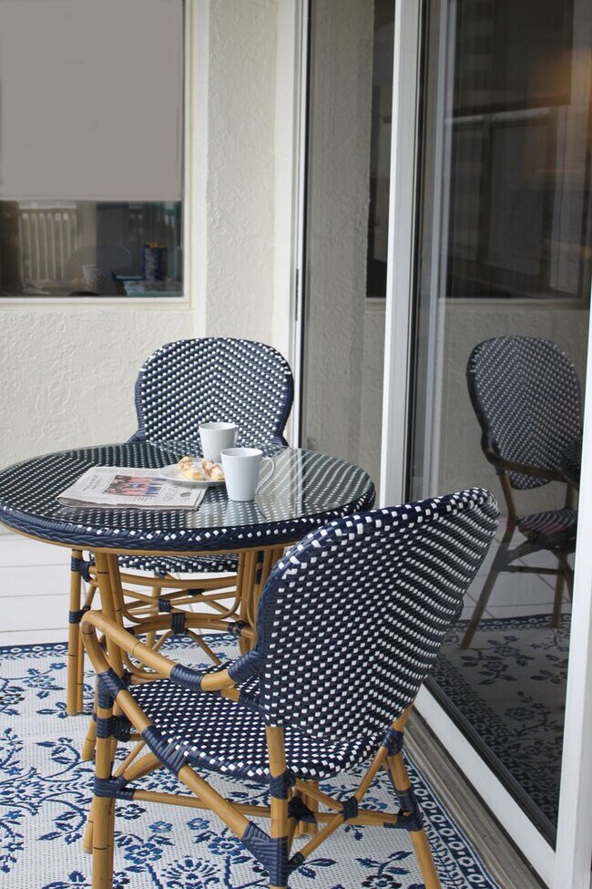 Building Photo - **PELICAN BAY**ST NICOLE**NEWLY FURNISHED**STUNNING SEASONAL OR ANNUAL RENTAL**