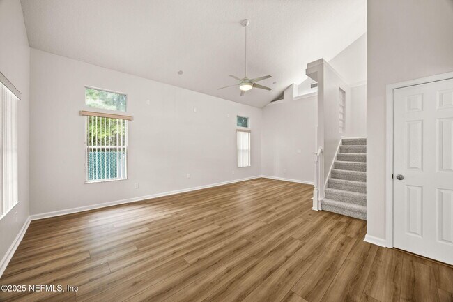 Foto del edificio - 6218 Hunters Ln