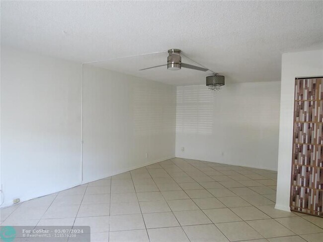 Foto del edificio - 501 SE 8th St