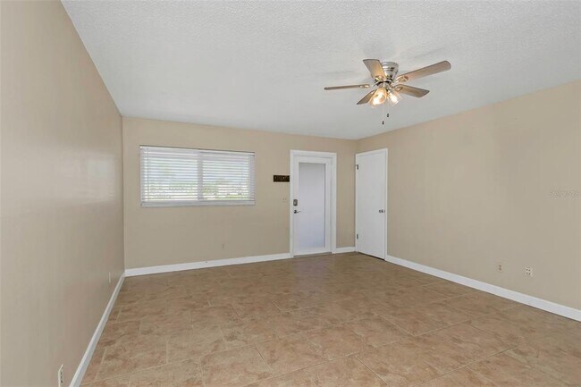 Foto del edificio - 6842 62nd Ave N