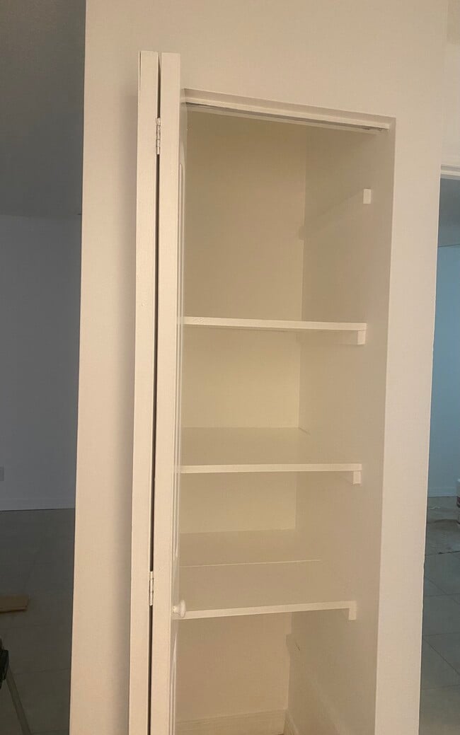 Foto del edificio - 9299 Silverthorne Dr