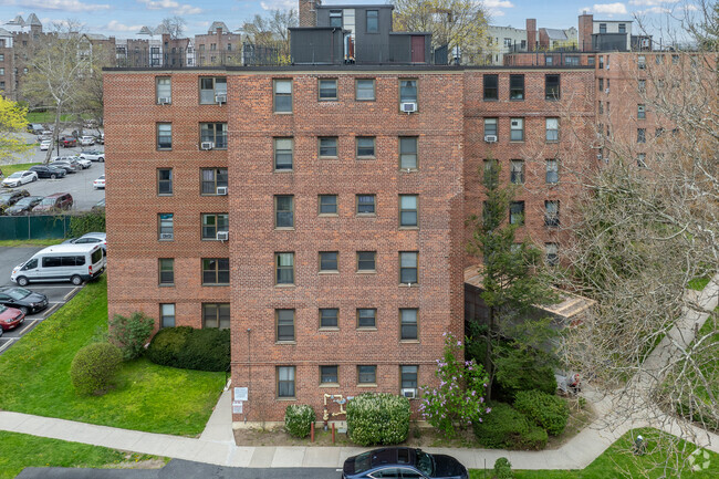 Building Photo - Vernon Woods Apartments