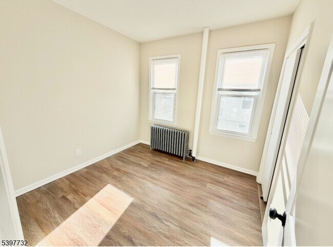 Foto del edificio - 529 E Blancke St