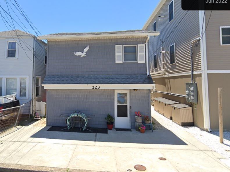 Primary Photo - 223 Hamilton Ave