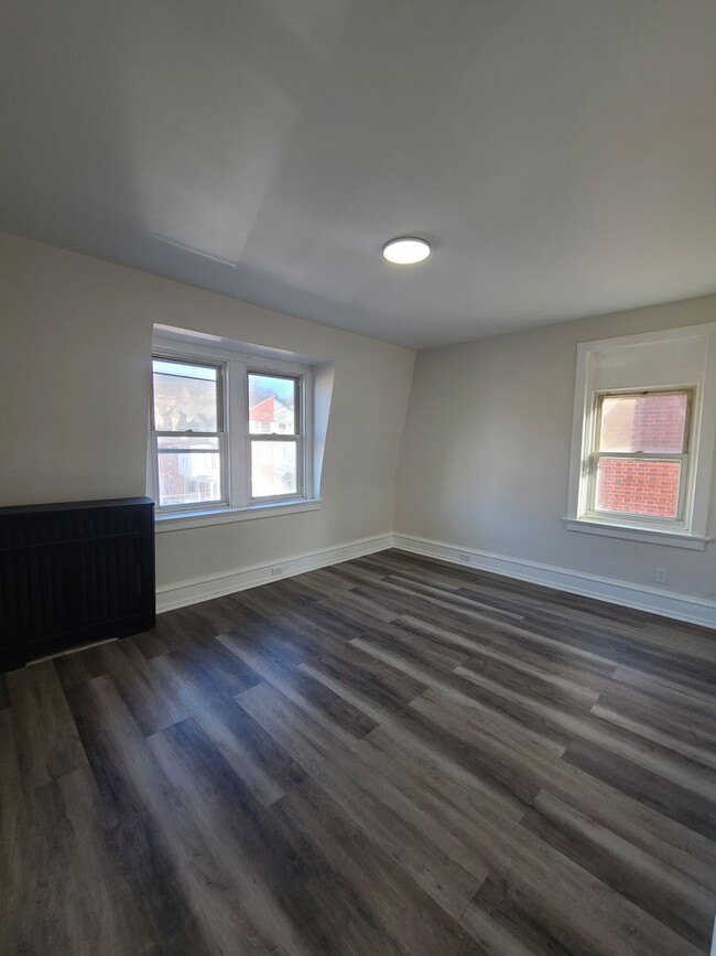 Building Photo - 1320 Perkiomen Ave
