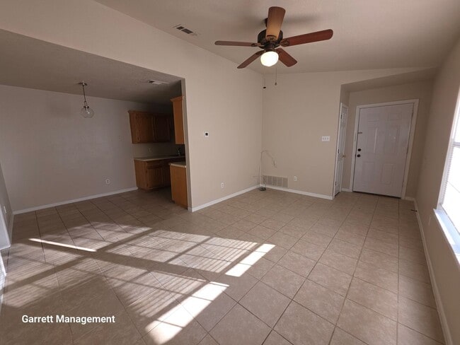 Foto del edificio - 1707 Taylor St