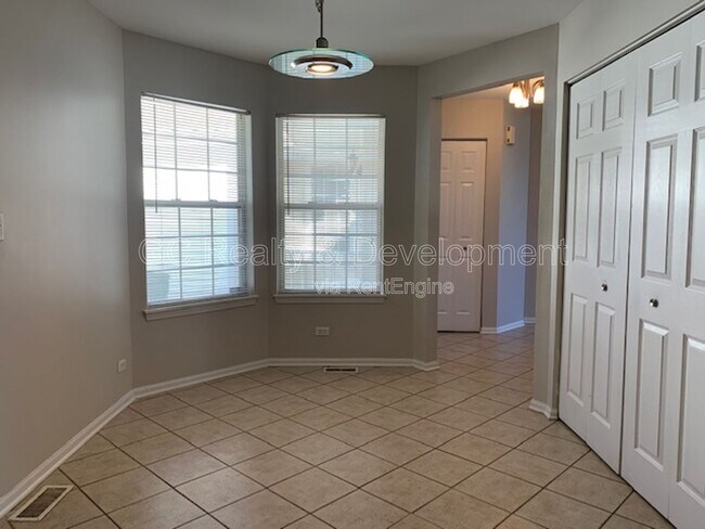 Foto del edificio - 5474 Ridge Crossing