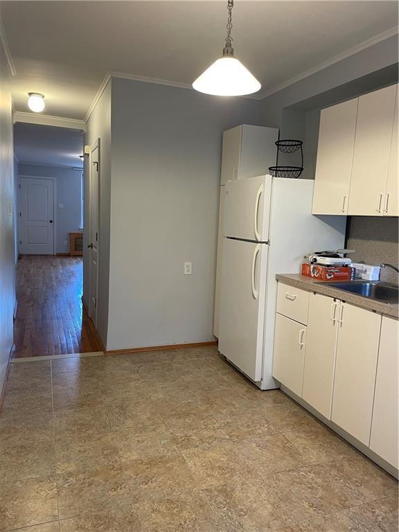 Foto del edificio - 2401 E 3rd St