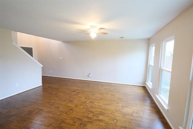 Foto del edificio - 6726 Windy River Ln