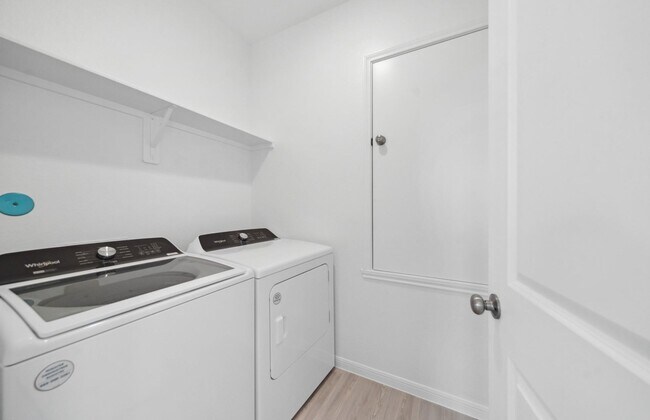 Foto del edificio - 21618 Fox Gully Ln