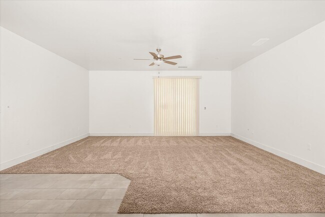 Foto del edificio - 40500 Bollinger Pl