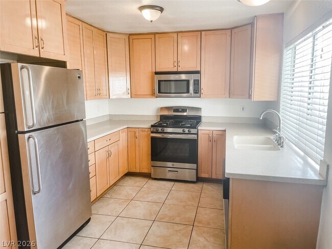 Foto del edificio - 7038 Hillcroft Way