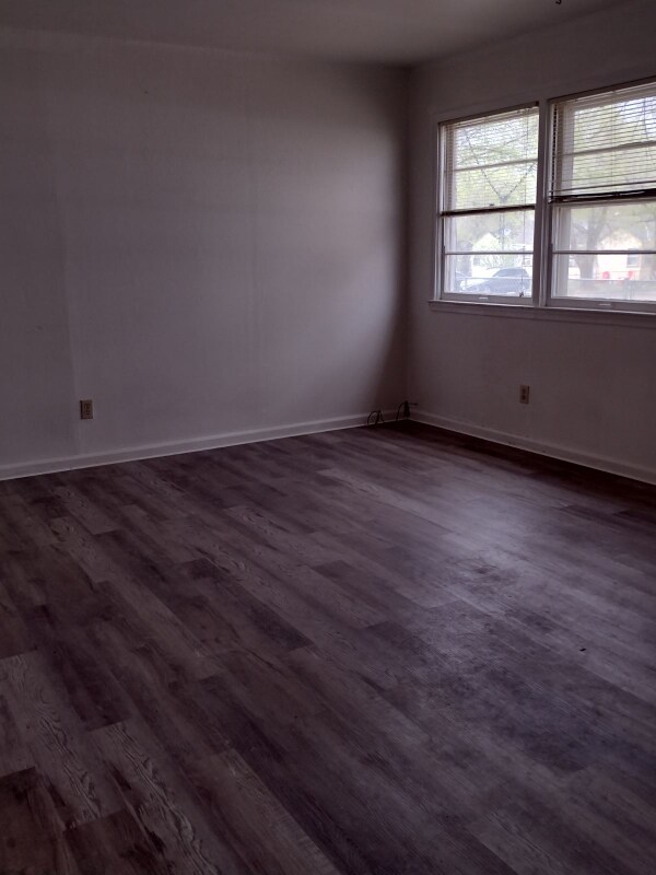 Foto del edificio - 318 S White Ave