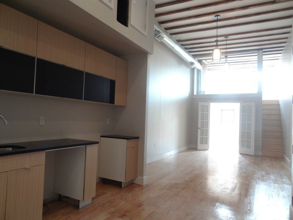 Foto principal - 77 Jefferson St
