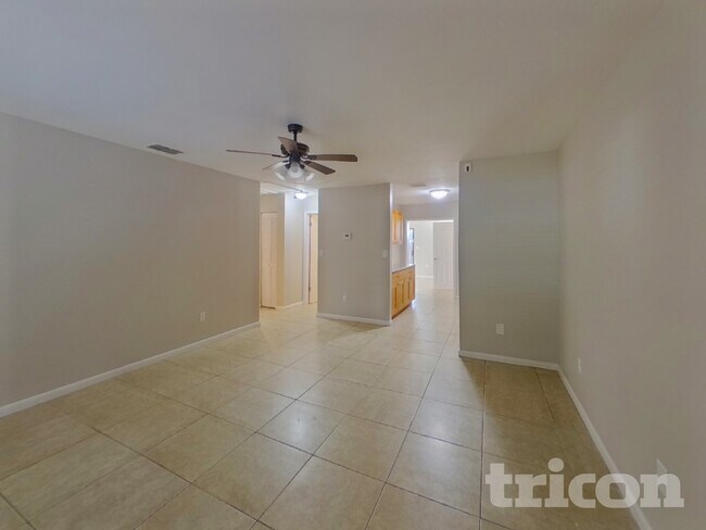 Foto del edificio - 5843 59th Way N