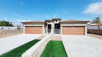 Building Photo - 125 Loma Vista Dr