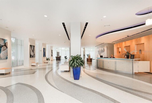 Foto del edificio - 150 E Robinson St