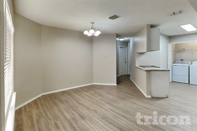 Building Photo - 14250 Clover Hill