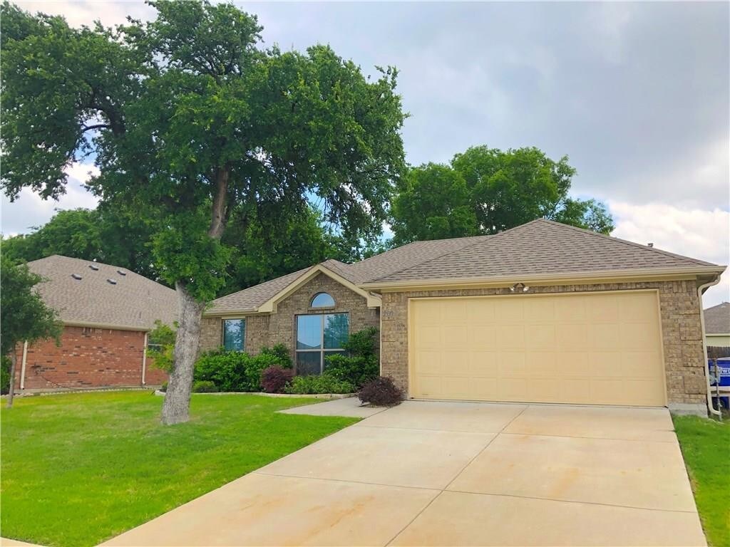 Primary Photo - 2139 Oakridge Dr