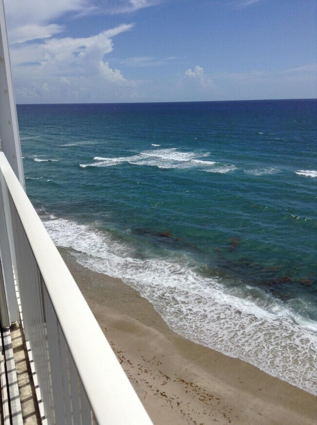Foto del edificio - 3590 S Ocean Blvd