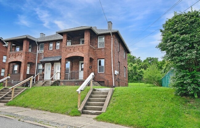 Building Photo - 1037 N 6th St
