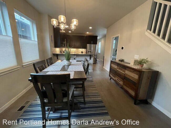 Foto del edificio - 4 br, 2.5 bath House - 7365 SE Harrison St